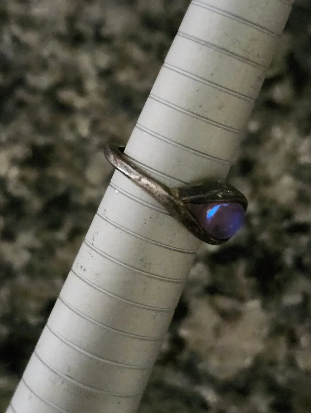 Vtg Silver Moonstone Ring - Iridescent Purple/Blue Gem